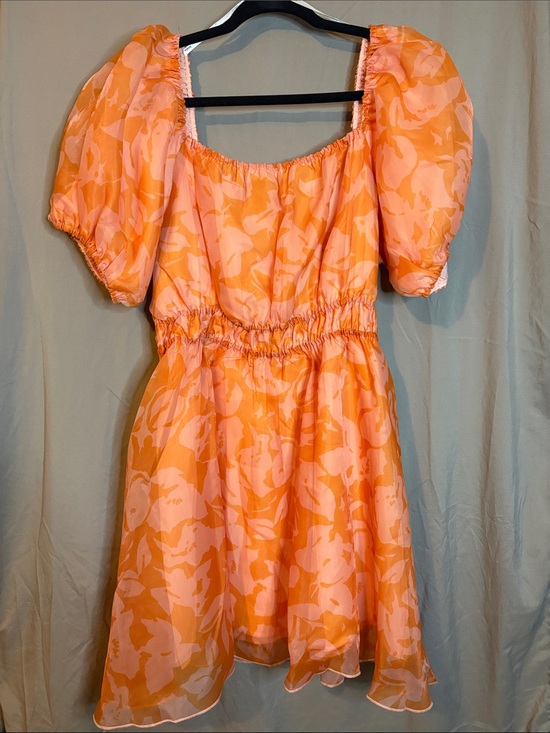 ARULA Dresses & Skirts - ARULA Orange and Pink Floral Puff-Sleeve Midi Dress